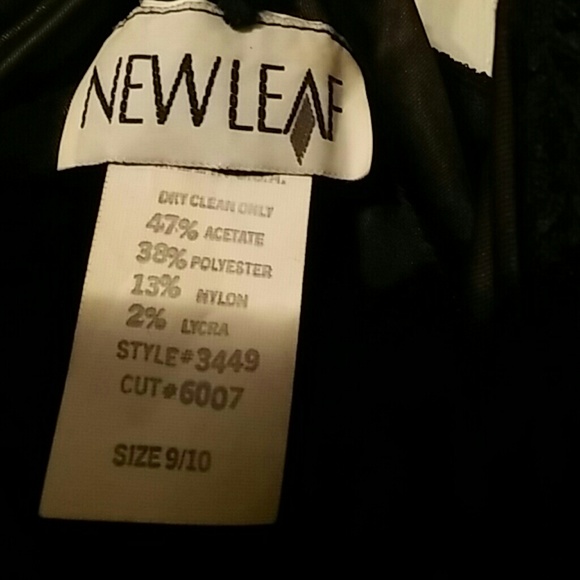 Unique Dress - Picture 4 of 4